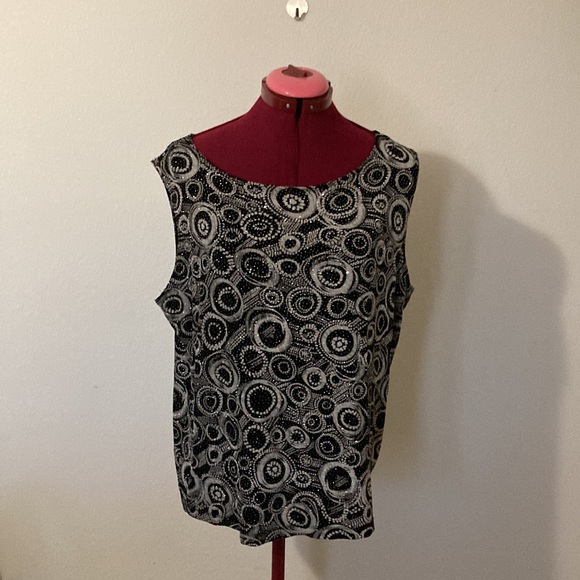 a DRESSing WOMAN 2 piece open 3/4 sleeves with sleeveless inner blouse Size 2X - Picture 6 of 11
